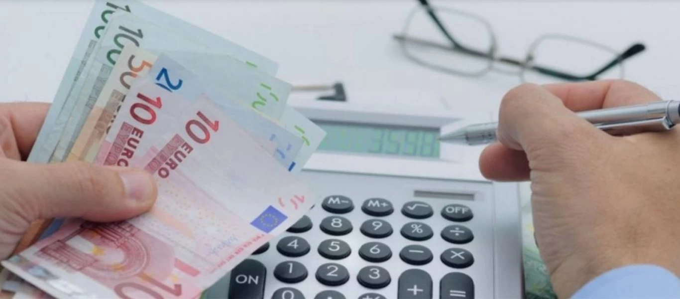 Νέος φορολογικός νόμος: Οι ελαφρύνσεις σε μισθωτούς και συνταξιούχους